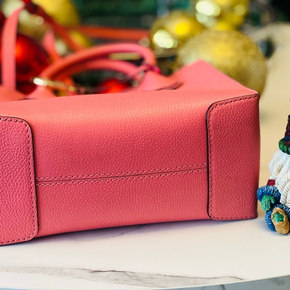 💕Michael Kors Mercer Medium Pebbled Leather Crossbody Bag💕 - Picture 3 of 5